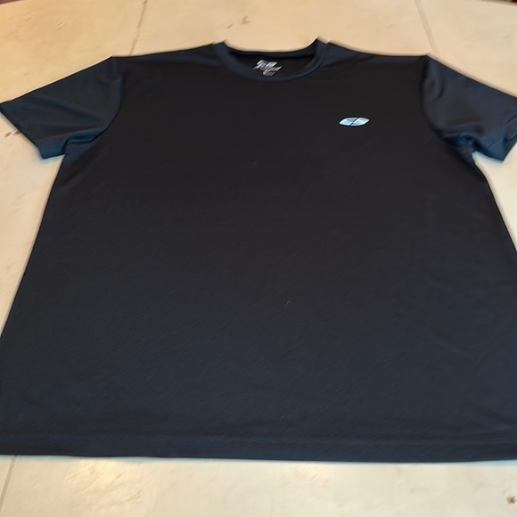 Champion Performance Tee - 100% Poly - NWT - Size Large - Picture 1 of 3